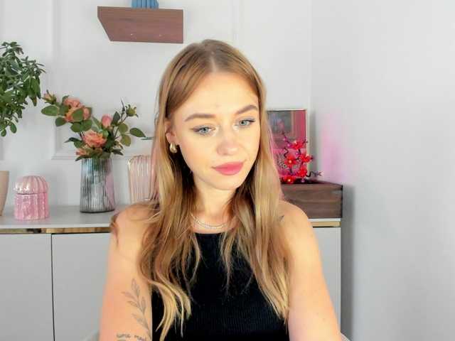 CindyGlam live webcam show