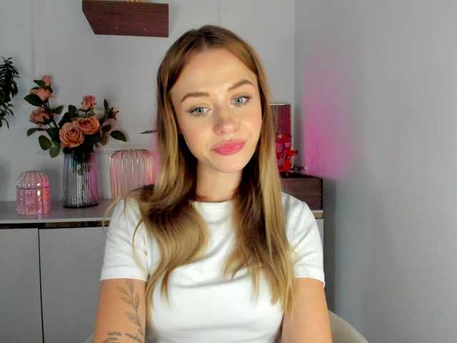 CindyGlam live on BongaCams