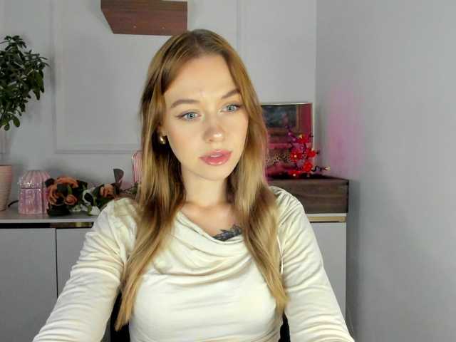 CindyGlam live webcam show