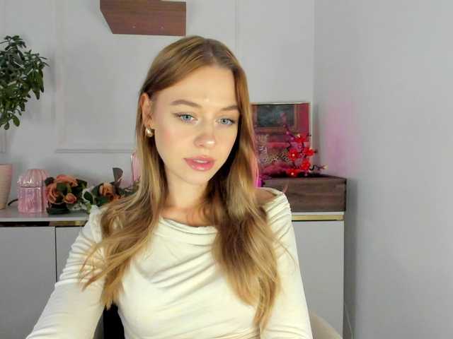 CindyGlam live webcam show