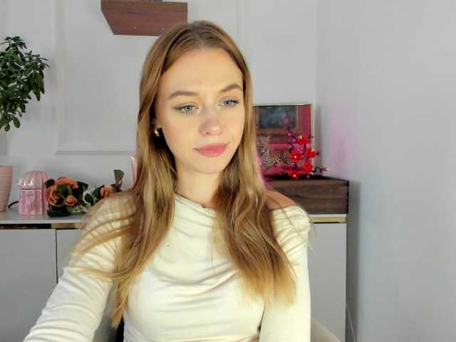 CindyGlam live webcam show