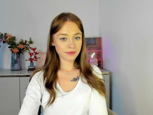 CindyGlam's BongaCams show and profile