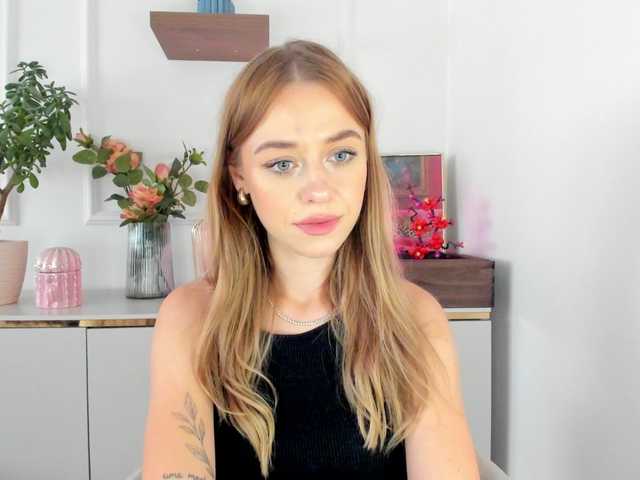 CindyGlam live webcam show