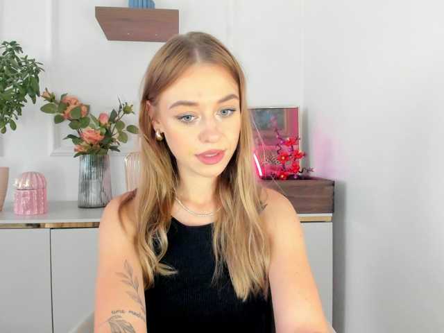 CindyGlam live webcam show