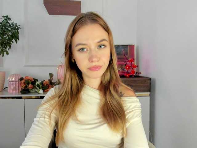 CindyGlam live webcam show