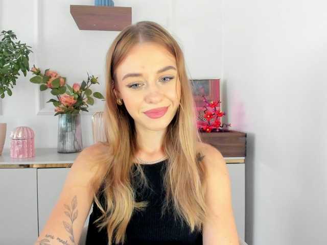 CindyGlam live webcam show