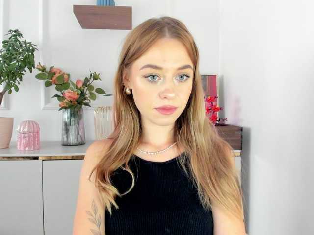 CindyGlam live webcam show
