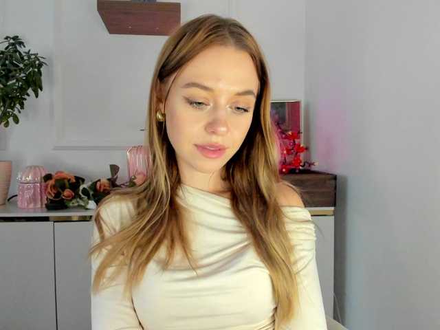 CindyGlam live webcam show