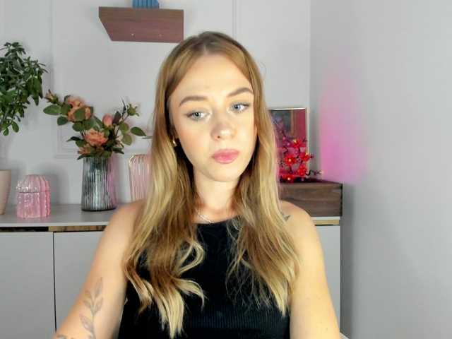 CindyGlam live webcam show