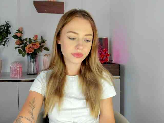 CindyGlam webcam