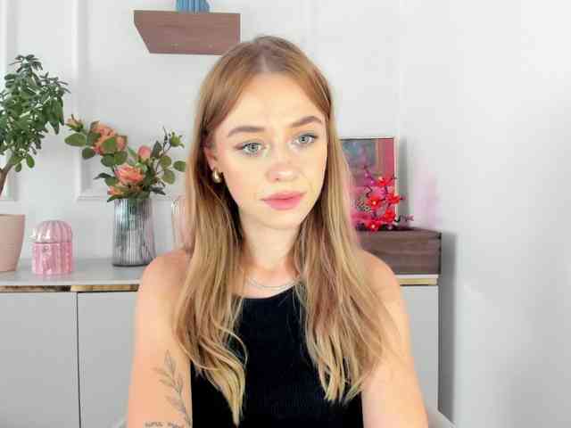 CindyGlam webcam