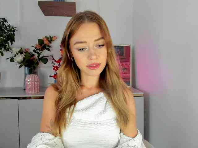 CindyGlam webcam