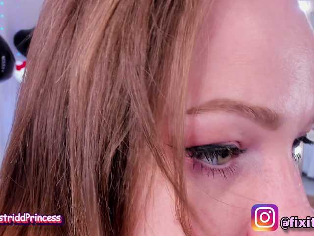 GoodLexi live cam on BongaCams
