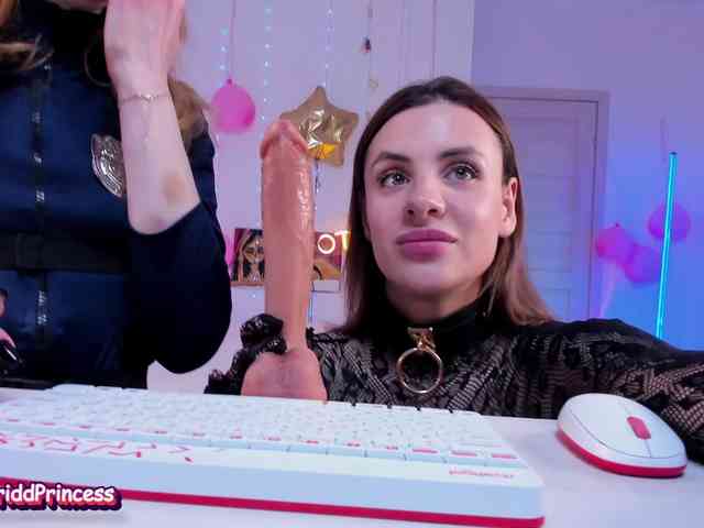 -EmilyJones- webcam