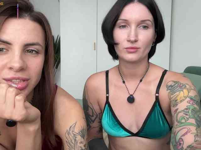 -EmilyJones- webcam