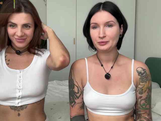 -EmilyJones- webcam