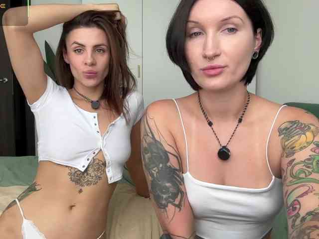 -EmilyJones- webcam
