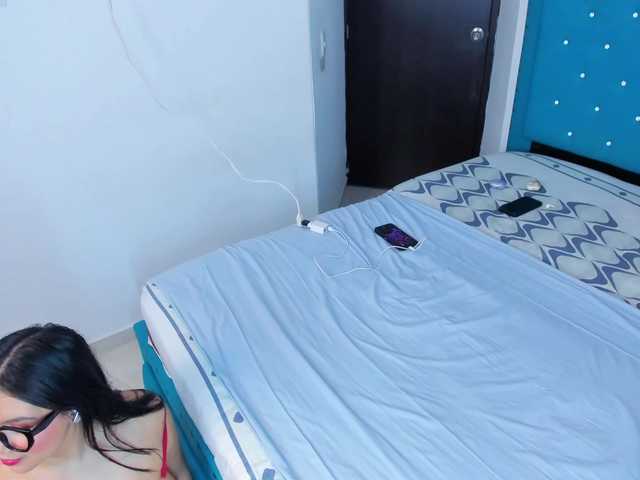Couple-SQUIRT live cam on BongaCams