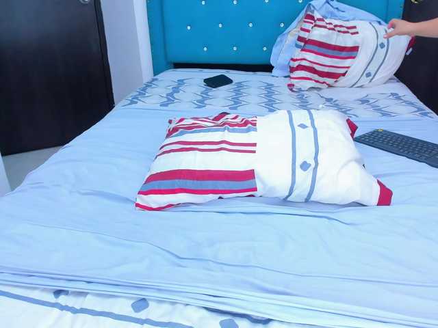 Couple-SQUIRT's BongaCams show and profile