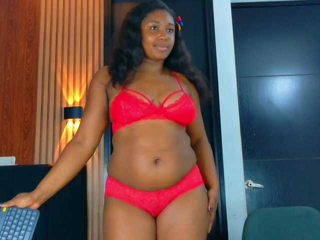 Black-gem18 live cam on BongaCams