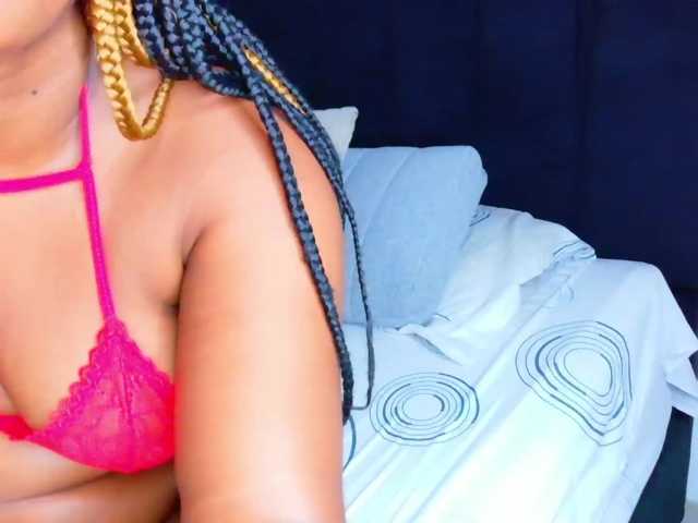 Black-gem18 live cam on BongaCams