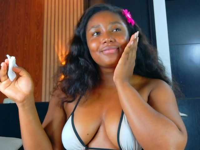 Black-gem18 live cam on BongaCams