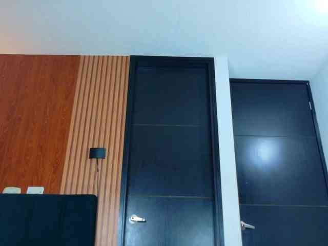 Black-gem18 webcam