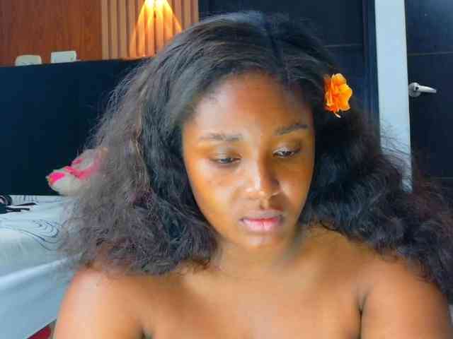 Black-gem18 webcam