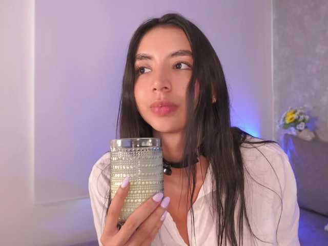 LillyThomps live cam on BongaCams