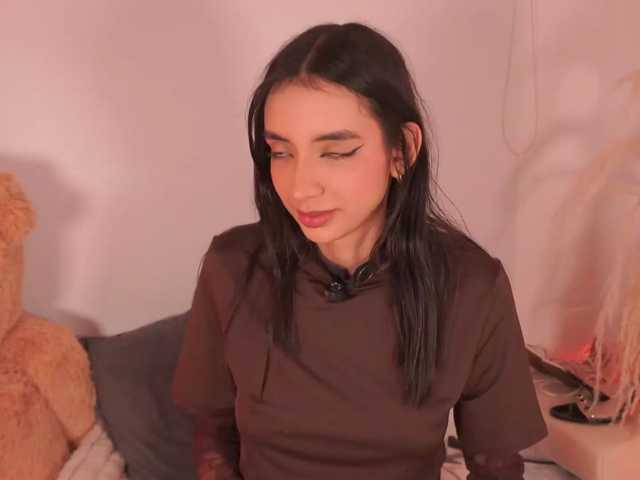 LillyThomps live cam on BongaCams