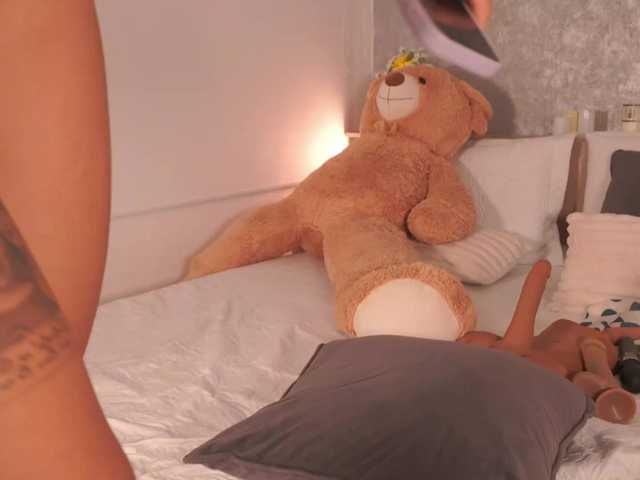 LillyThomps live cam on BongaCams