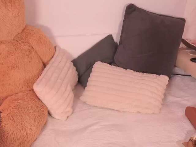 LillyThomps live cam on BongaCams