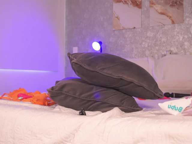 LillyThomps live cam on BongaCams
