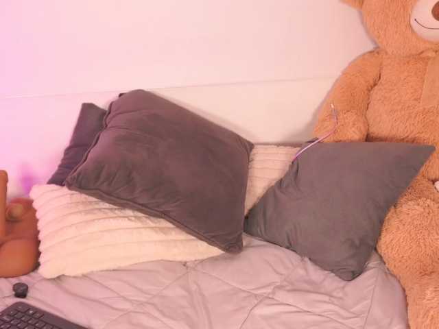 LillyThomps live cam on BongaCams