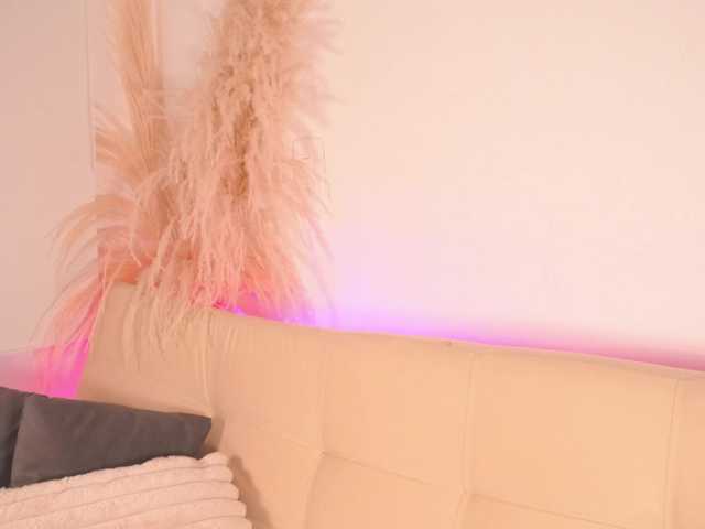 LillyThomps live cam on BongaCams