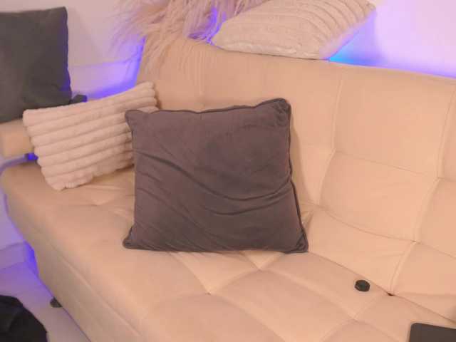 LillyThomps live cam on BongaCams