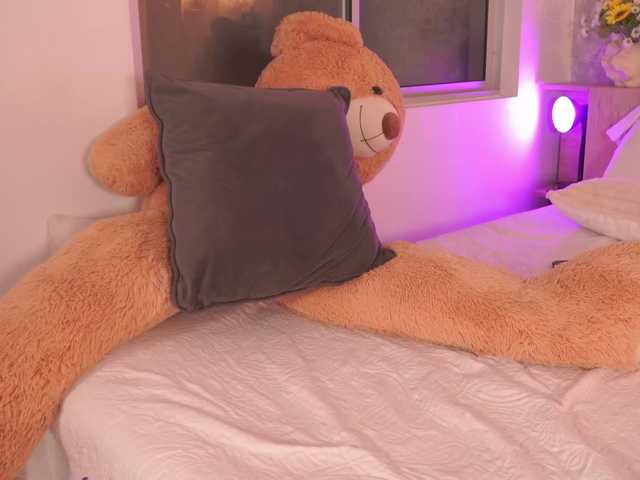 LillyThomps live cam on BongaCams
