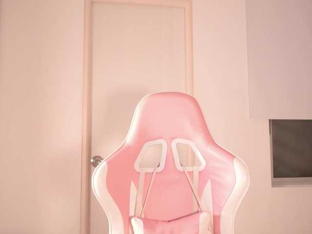 LillyThomps live cam on BongaCams