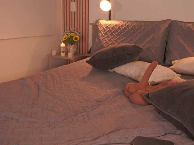 LillyThomps's BongaCams show and profile