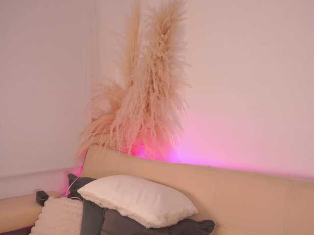 LillyThomps live cam on BongaCams