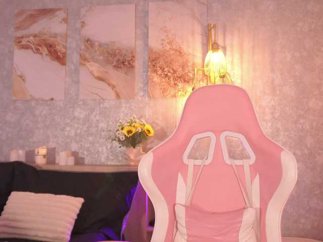 LillyThomps live cam on BongaCams