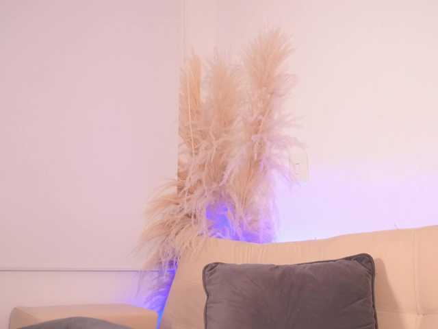 LillyThomps live cam on BongaCams