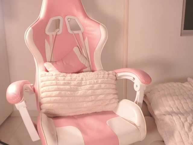 LillyThomps live cam on BongaCams
