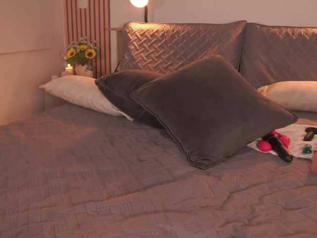 LillyThomps's BongaCams show and profile