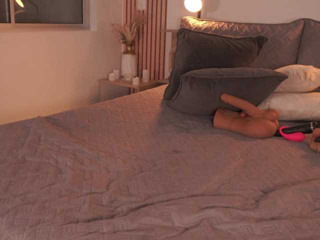 LillyThomps's BongaCams show and profile