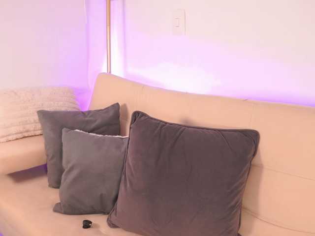 LillyThomps live cam on BongaCams