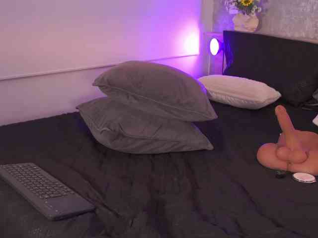 LillyThomps webcam