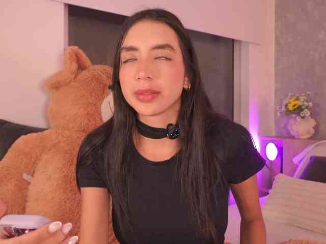 LillyThomps webcam