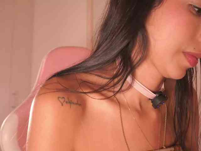 LillyThomps webcam