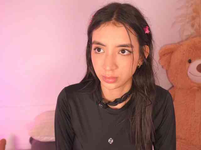 LillyThomps webcam